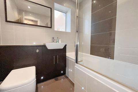 10 Camberwell Close, Gateshead, NE11 9TZ