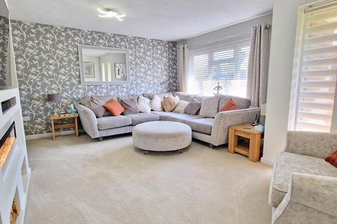 19 Ashdene Road, Bicester, OX26 2BH