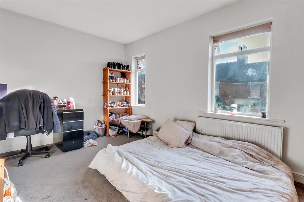 Bedroom One.jpg