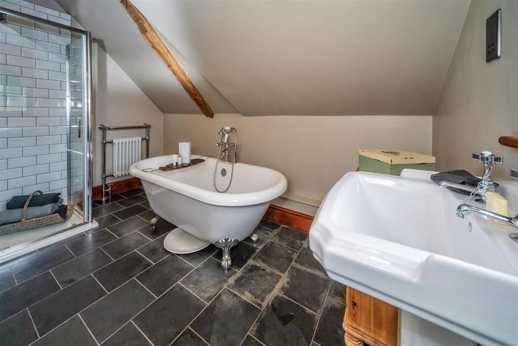 Ensuite bathroom