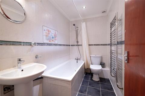 3 bedroom apartment to rent, Tooting Bec Road, Tooting, London, SW17