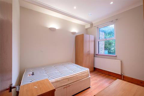 3 bedroom apartment to rent, Tooting Bec Road, Tooting, London, SW17