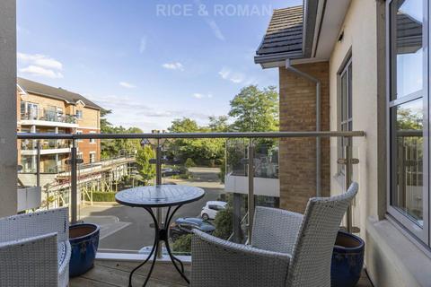 2 bedroom retirement property for sale, Oatlands Drive, Weybridge KT13