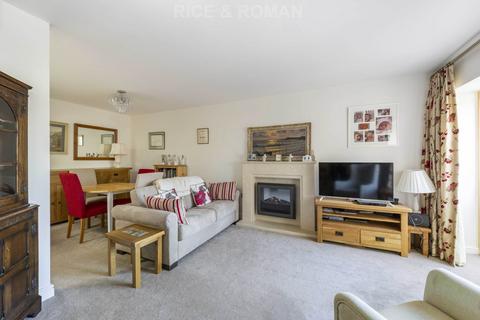 2 bedroom retirement property for sale, Oatlands Drive, Weybridge KT13