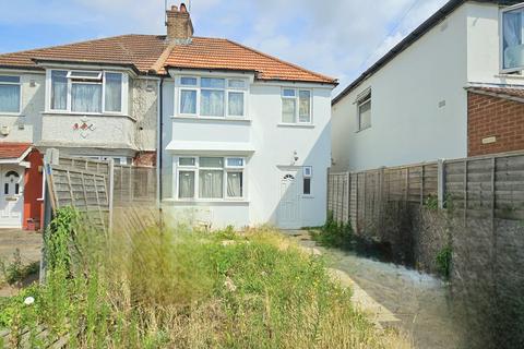 4 bedroom semi-detached house for sale, Beavers Lane,  Hounslow, TW4