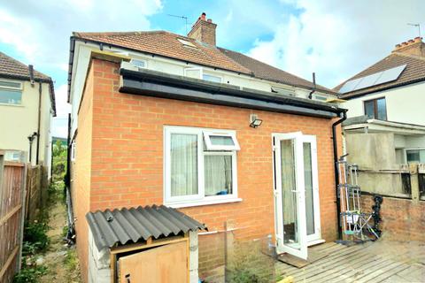 undefined, Beavers Lane,  Hounslow, TW4