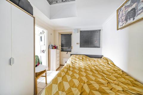 1a Holmdale Road, London, NW6 1BE