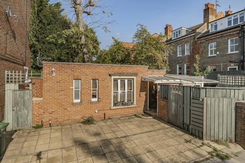 1a Holmdale Road, London, NW6 1BE