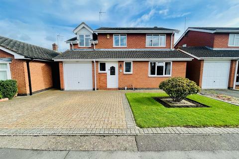 4 bedroom house for sale, Cheltenham Close, Peterborough