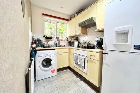 1 bedroom flat for sale, Derby Road, Enfield, EN3