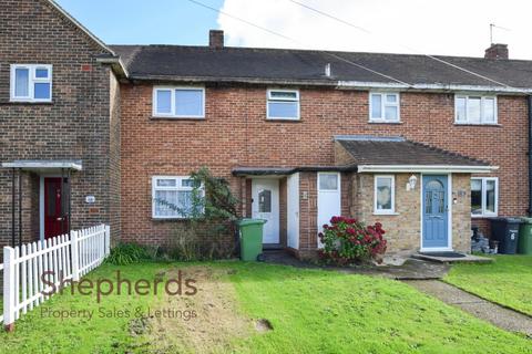 8 Whitefields Road, Cheshunt, Waltham Cross, EN8 0EJ