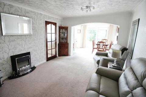 2 bedroom semi-detached bungalow for sale, Derwent Avenue, Leeds LS25