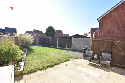 2 bedroom link detached house for sale, Legerton Drive, Clacton-on-Sea