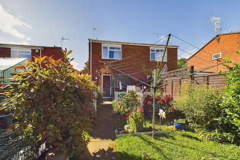 59 Baneberry Road, Gloucester, GL4 6YR