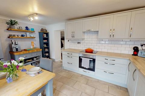 52 Guildford Road, Hayle, TR27 5HU