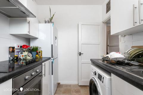 Flat 39, Collingwood House Darling Row, London, E1 5RR