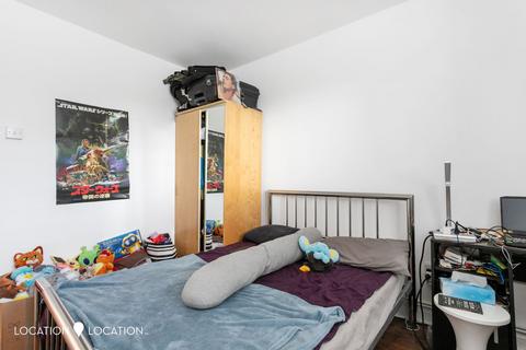 Flat 39, Collingwood House Darling Row, London, E1 5RR