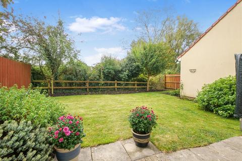 2 bedroom detached house for sale, Two bedroom detached property, Farmborough