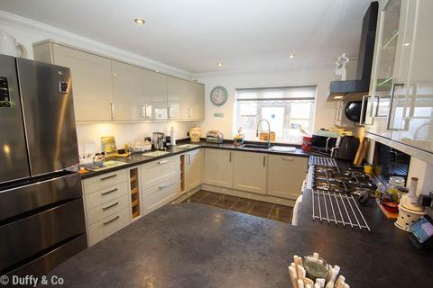 2 bedroom detached house for sale, Downside Close, Shoreham-By-Sea