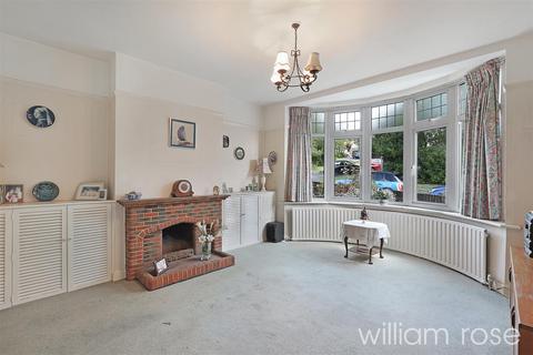 4 bedroom semi-detached house for sale, Mayfair Gardens, Woodford Green IG8