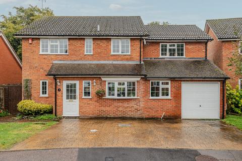 6 bedroom house for sale, Meadow Walk, Ware SG11