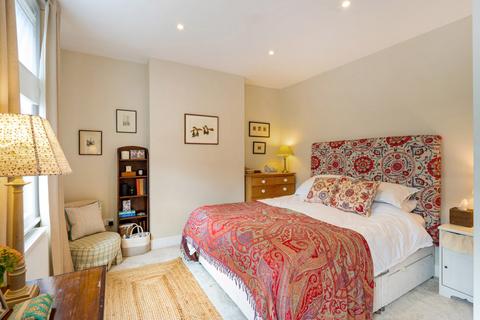 56 Salisbury Road, London, W13 9TX