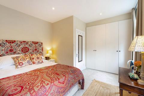 56 Salisbury Road, London, W13 9TX