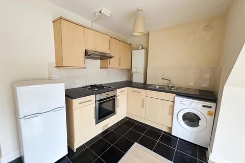 1 bedroom flat to rent, Woodland Vale Road, St Leonards-On-Sea TN37