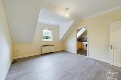 3 bedroom apartment to rent, The Old Maltings Station Terrace, Buckingham, MK18 1DF