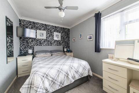 54 Abbots Field, Gravesend, DA12 5JA