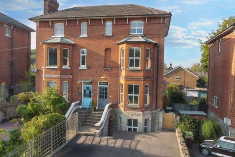 4 bedroom semi-detached house for sale, Buckland Hill, Maidstone, ME16