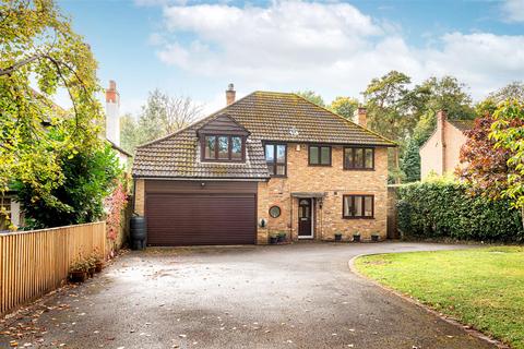 5 bedroom detached house for sale, Heathfield Road, High Wycombe HP12