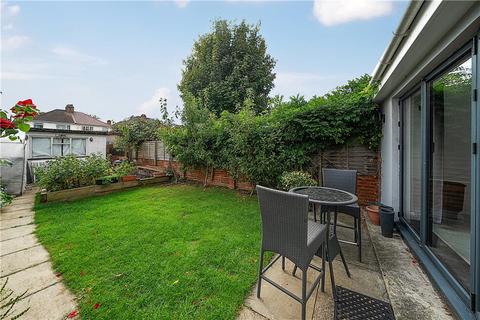 4 bedroom end of terrace house for sale, Dawlish Avenue, Perivale, Greenford