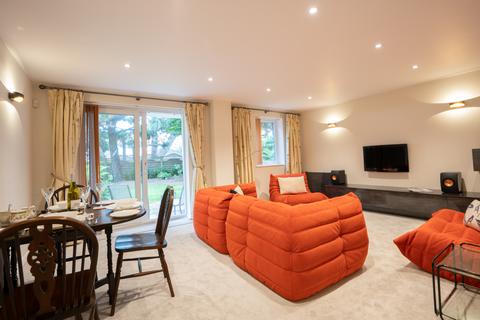 2 bedroom apartment for sale, Salter Road, Sandbanks, Poole, Dorset, BH13