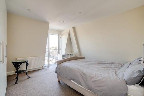 3 bedroom apartment to rent, Camden Road, London, N7