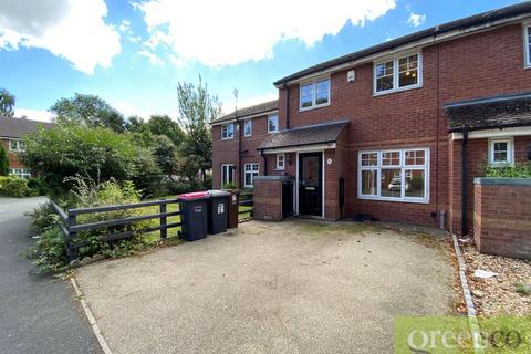 3 bedroom terraced house to rent, Hallview Way, Salford M28