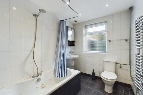 4 bedroom end of terrace house for sale, North Street, Bristol BS16