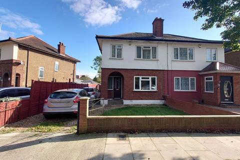 3 bedroom semi-detached house for sale, Park Lane, Hayes, Geater London, UB4