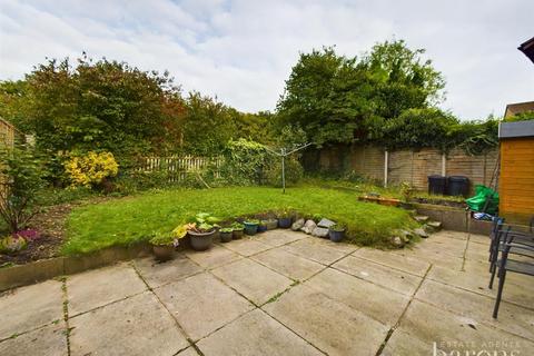 8 Corelli Road, Basingstoke, RG22 4NB
