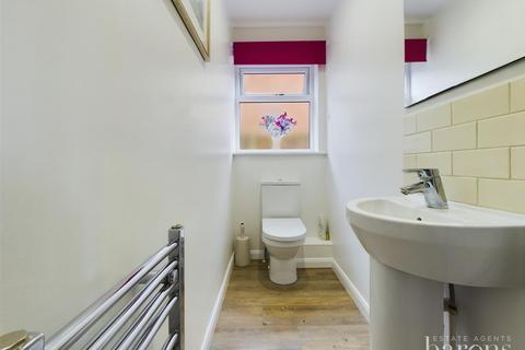 8 Corelli Road, Basingstoke, RG22 4NB