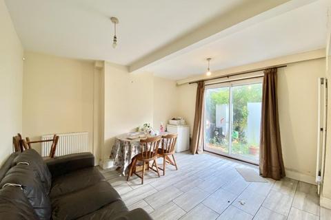 3 bedroom semi-detached house for sale, Townfield Road, Hayes, UB3 2EP