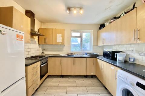 3 bedroom semi-detached house for sale, Townfield Road, Hayes, UB3 2EP