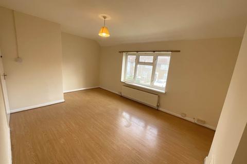 3 bedroom house to rent, Hedingham Road, Dagenham,