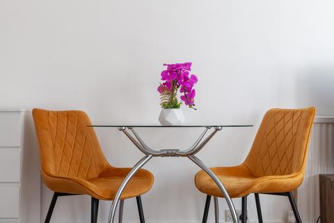 undefined,  East Tenter Street, London E1
