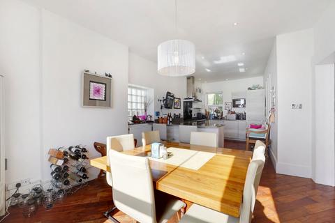 3 bedroom end of terrace house for sale, Sandgate Esplanade, Folkestone CT20