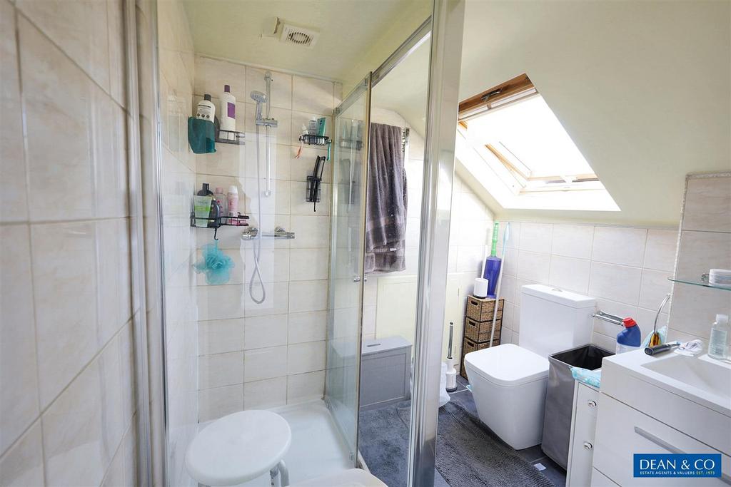 En suite shower room