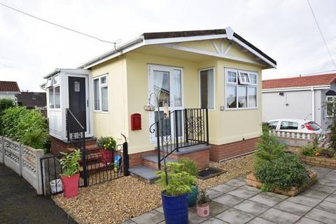 2 bedroom mobile home for sale, Springfield Park, Shrewsbury Road, Market Drayton, Shropshire