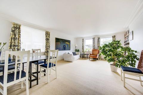 2 bedroom flat for sale, Earls Court Square, Earls Court, London, SW5