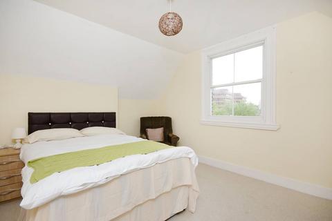 2 bedroom flat for sale, Gordon Road, Ealing, London, W5