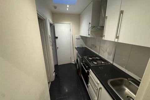 1 bedroom flat to rent, Rendlesham Road, Hackney